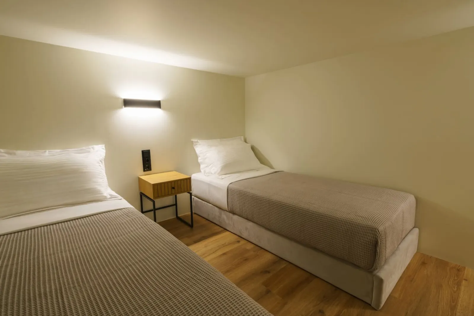 A2-Family Suite interior, photo 2